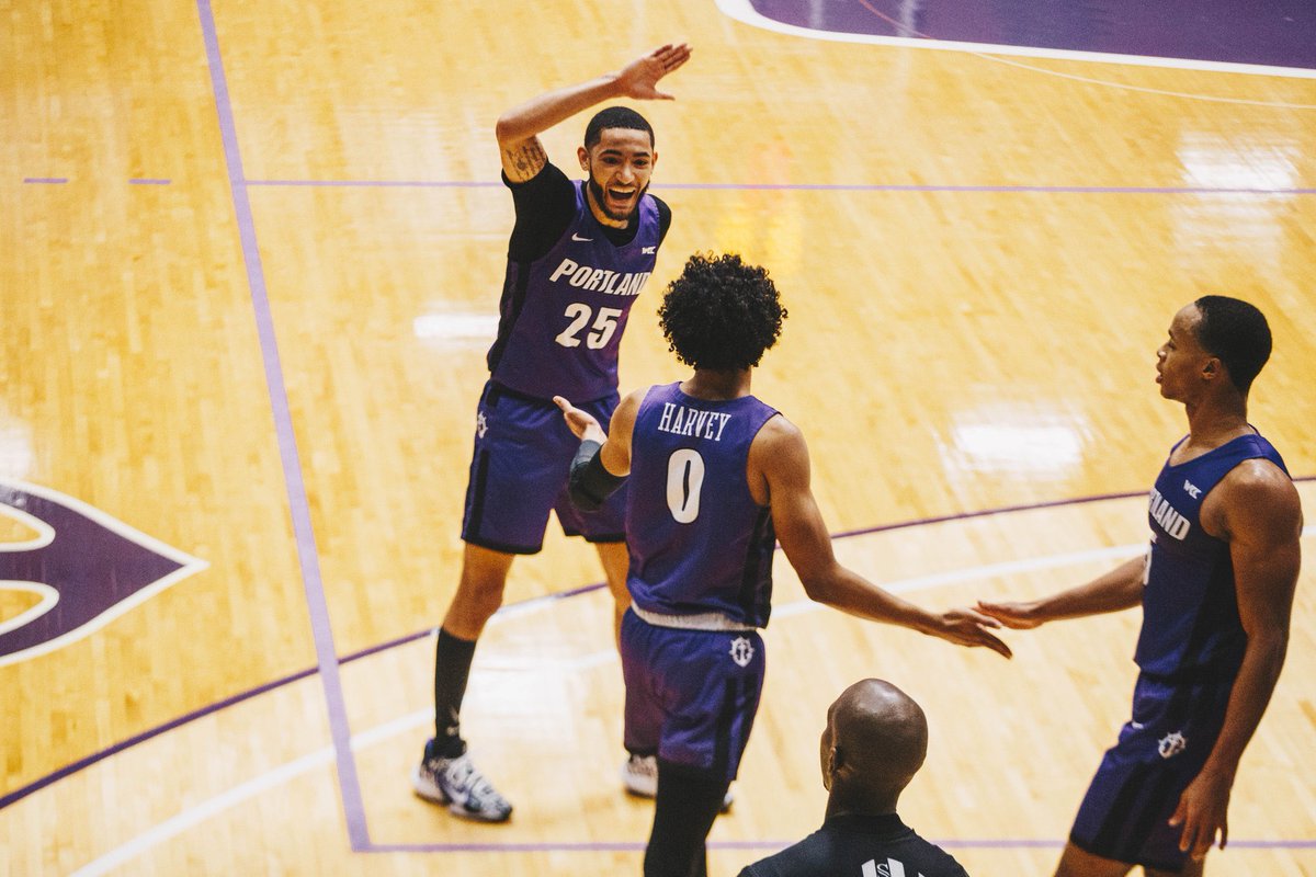 theasianinme's tweet photo. Beyond proud of this young man of mine @YaruHarvey .Played in his first collegiate game (exhibition) yesterday. Season opener on 11/9 @ ASU. Can’t wait to see him play! 💚⚓️ #MyPilot #0 #UnivofPortland https://t.co/JQCABbhomJ