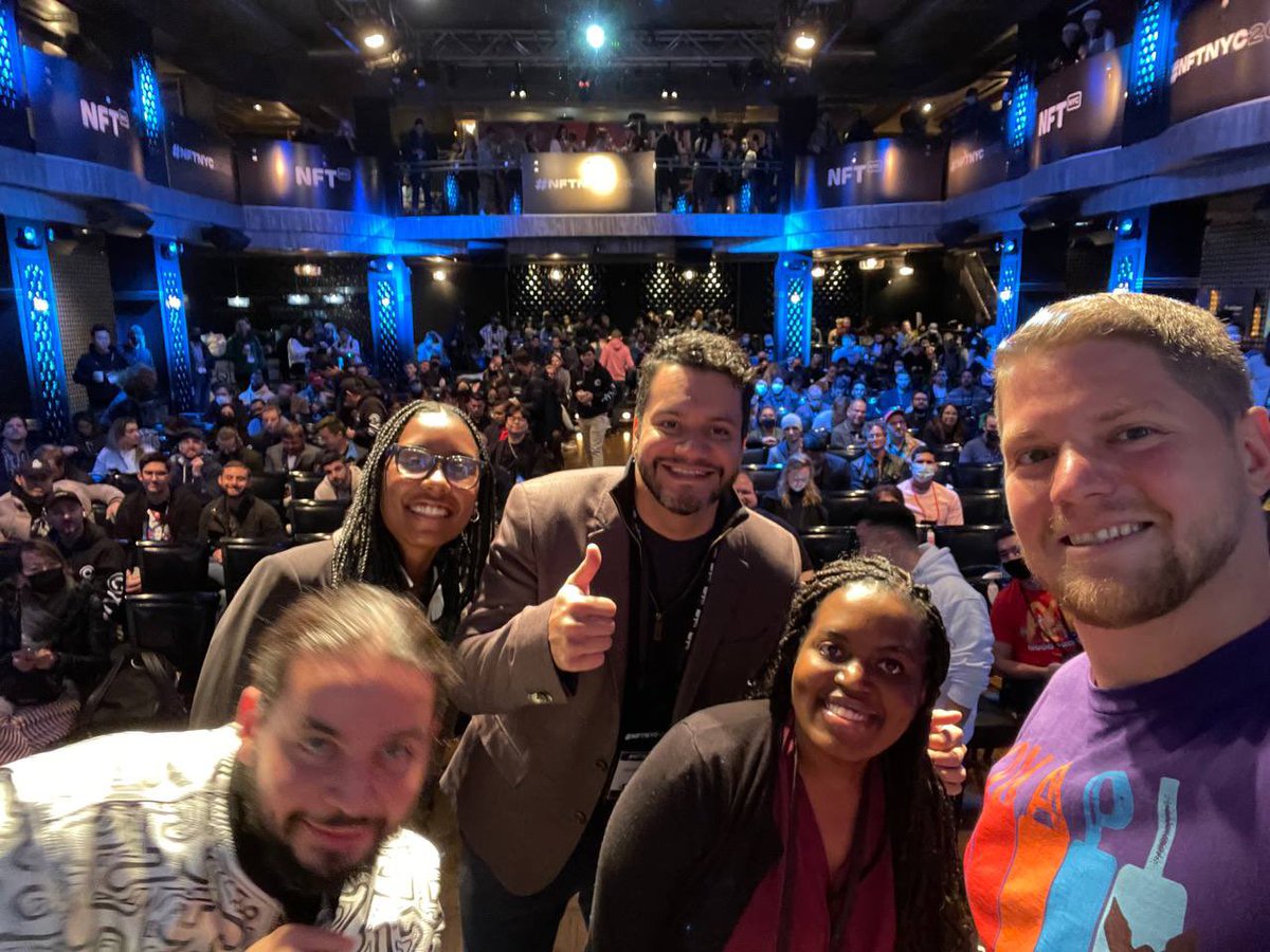 DrOscarARod's tweet photo. Spoke at the world’s largest NFT convention, NYCNFT. CFLO is launching the app soon and it is making a mark in geo communities.
#CFLO $KLEE #ChainFlowers #NYCNFT https://t.co/o2zPGiHWih