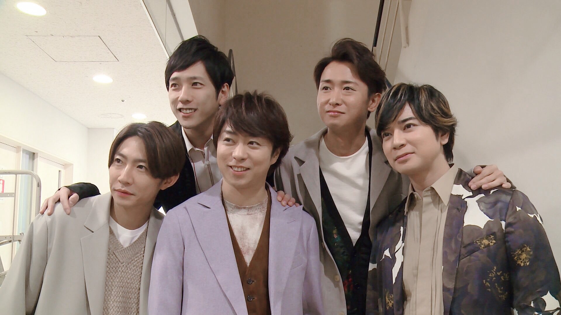 アイドル 嵐 生写真(ジャニーズ)/アイドル/嵐 嵐/集合(5人)/横型・全身・衣装