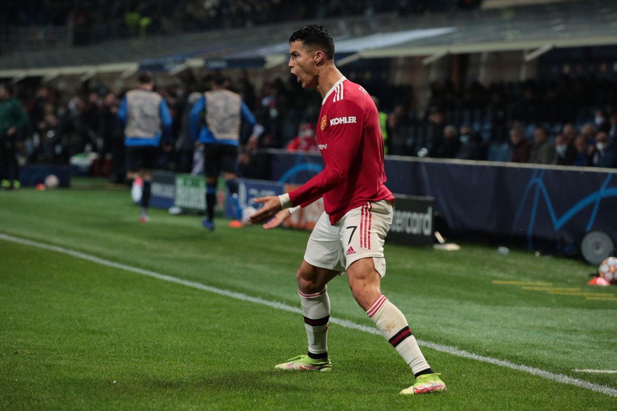 Instant Foot ⚽️ tweet media