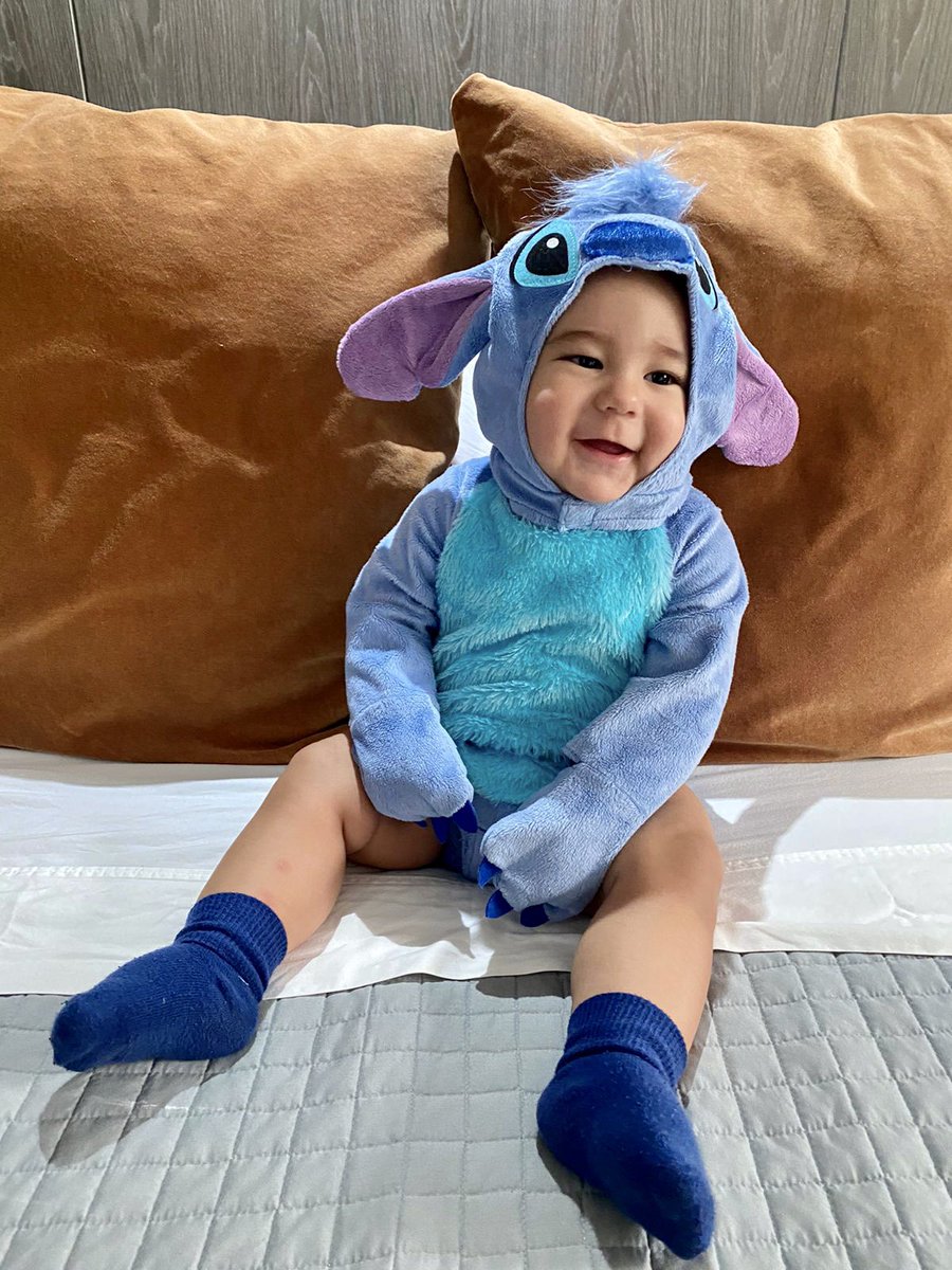 andreardz97's tweet photo. Les dejo a un happy and cute stitch para mejorar su día 🤌🏼😮‍💨🥰🤩 https://t.co/GWulFxMJm1