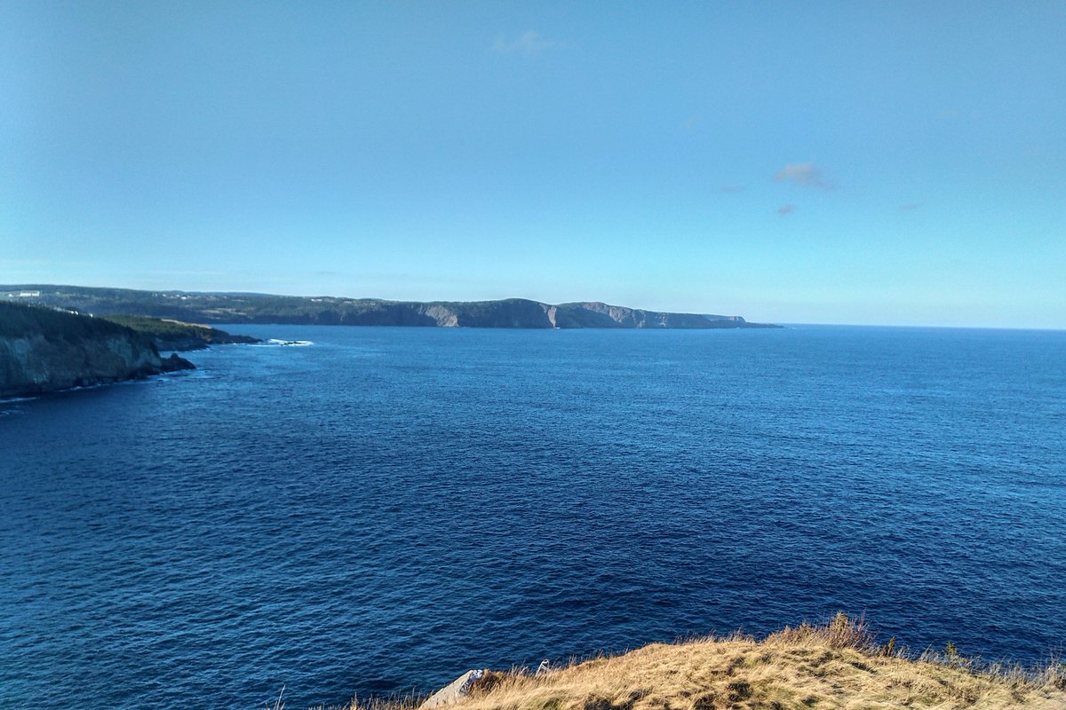 doug_murdoch's tweet photo. 14c on Nov 2. It would have been a crime not to sneak away from work for a ride this afternoon. #nlwx #Rnine™ https://t.co/jDjrhRCHln