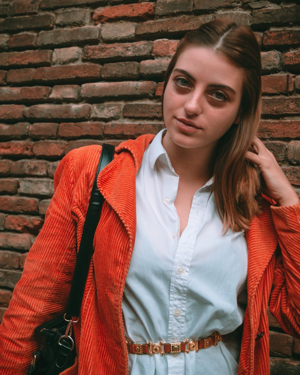 r_3tro_'s tweet photo. Un paio di scatti tratti dal mio ultimo photoshooting a #bologna un grazie va a Roberta Capozza per avermi fatto da soggetto.

Shot on: #sonyalpha58 

#portraitnovember #bealpha #sonyalpha #autumncolors https://t.co/dGGNthZaWh
