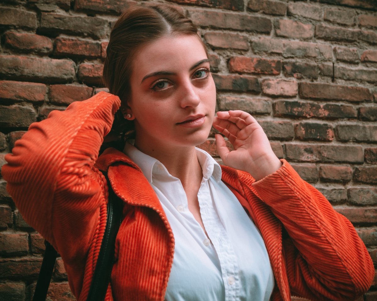 r_3tro_'s tweet photo. Un paio di scatti tratti dal mio ultimo photoshooting a #bologna un grazie va a Roberta Capozza per avermi fatto da soggetto.

Shot on: #sonyalpha58 

#portraitnovember #bealpha #sonyalpha #autumncolors https://t.co/dGGNthZaWh