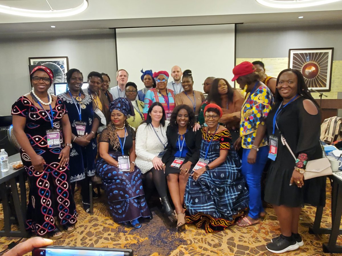 CoalitionFDN's tweet photo. WOMEN'S POSITION STATEMENT
In the Southern Cameroons, there is a critical role for women to play in solving the crisis. We ask you to celebrate the women who have stood up and ask you to support and encourage more. https://t.co/bNfjNkIzTB