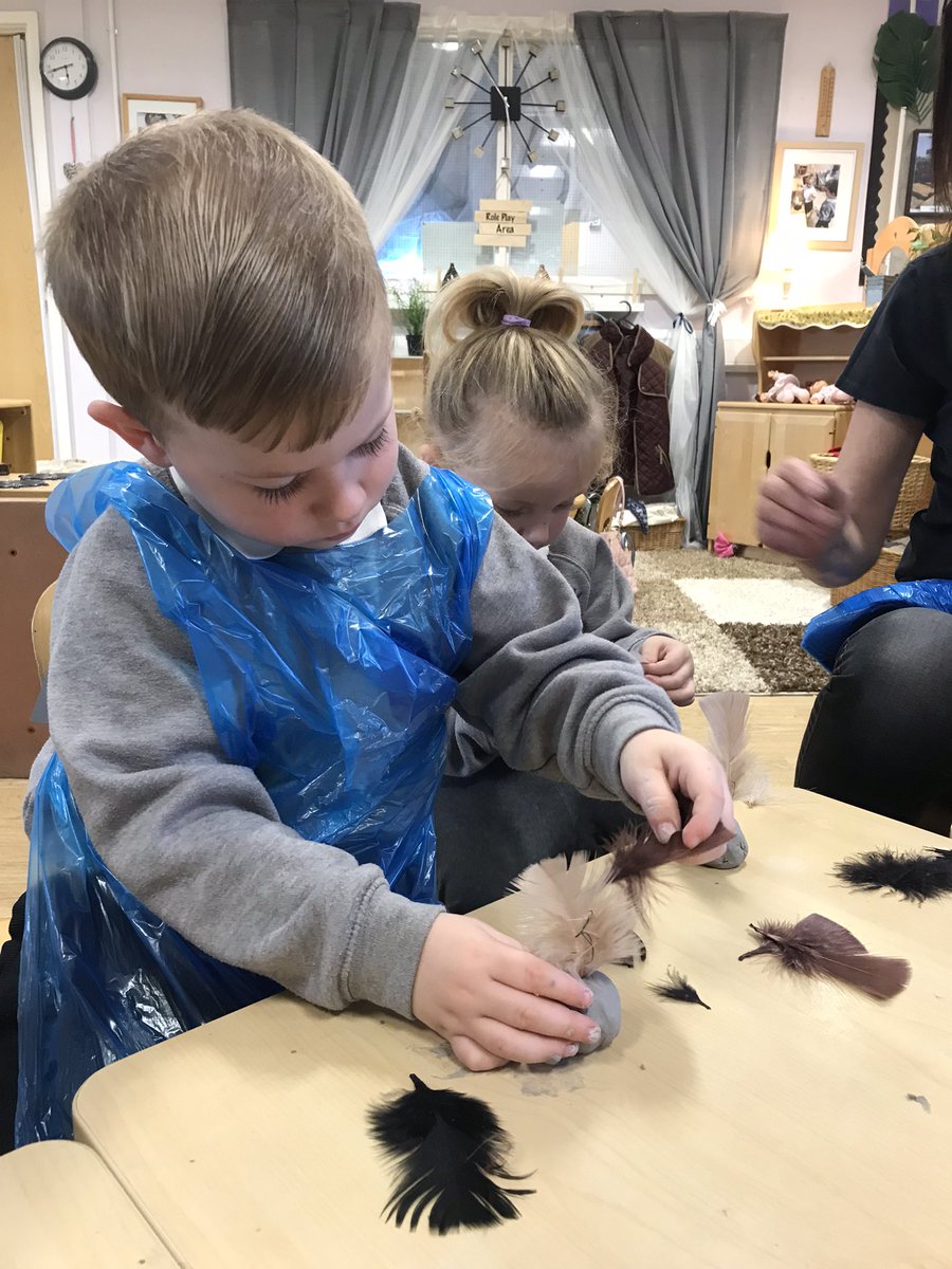 Mrs Fletcher Wayfield Primary School 2 Year Olds tweet media