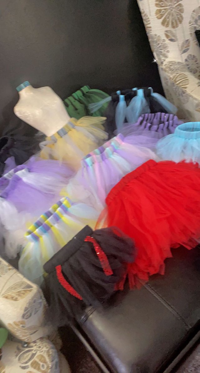 Nowyusent's tweet photo. Almost gone get your custom made TuTu”s DM for prices and details! https://t.co/uNd0UQnteY