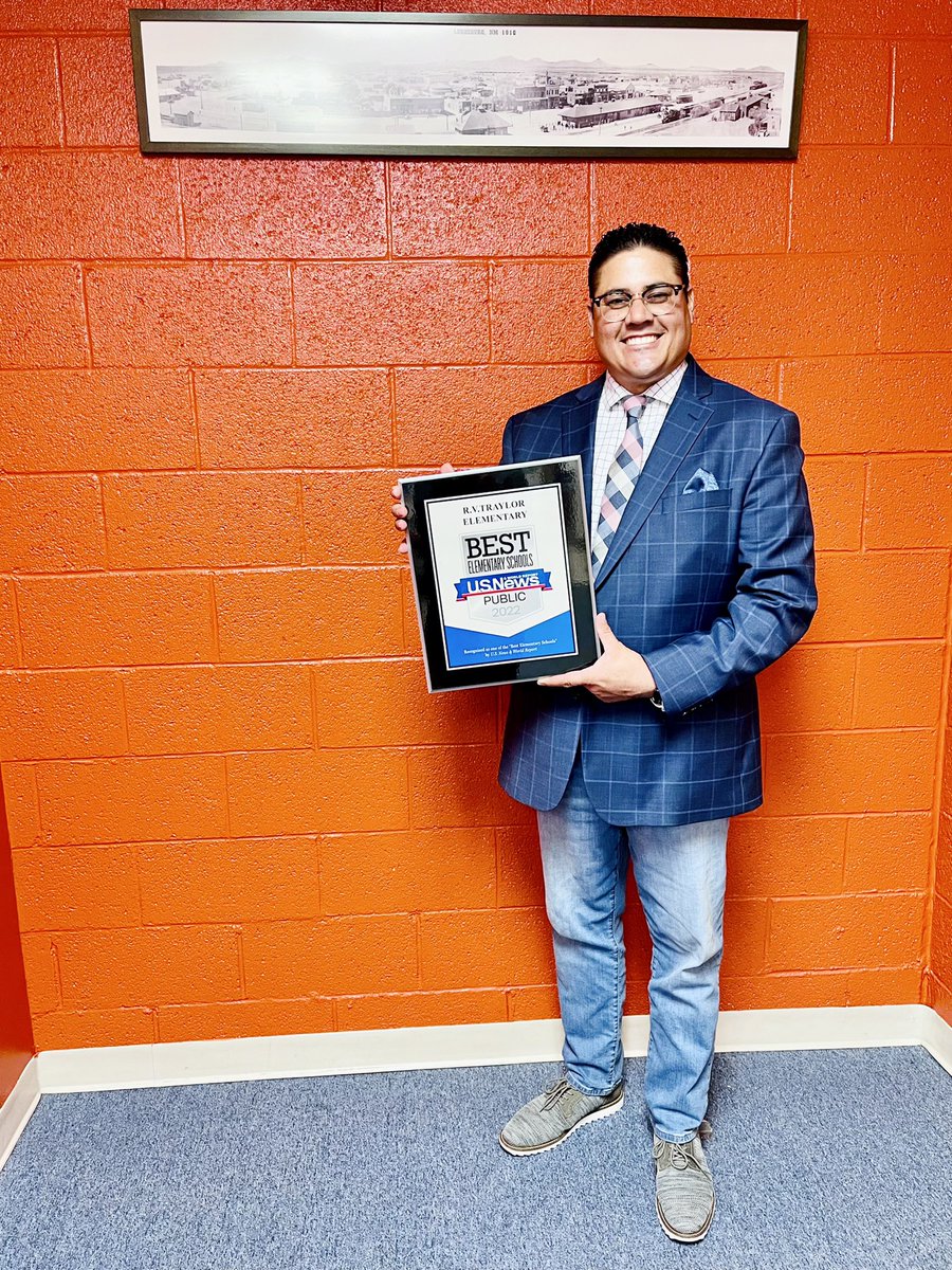 OfficialALASNM's tweet photo. Congratulations to Dr. Adam Amador and his staff at R.V. Traylor Elementary in Lordsburg, New Mexico for being recognized as one of the “Best Elementary Schools” by U.S. News &amp; World Report. @OfficialALASNM @01COALAS @utahalas @ALASEDU https://t.co/sIe60sadBV