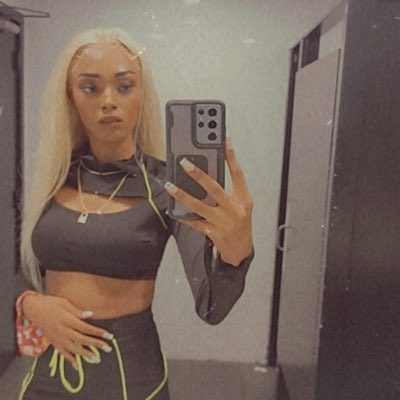 MechieMeDaMC's tweet photo. #NewProfilePic https://t.co/sS4AZ0BA0U