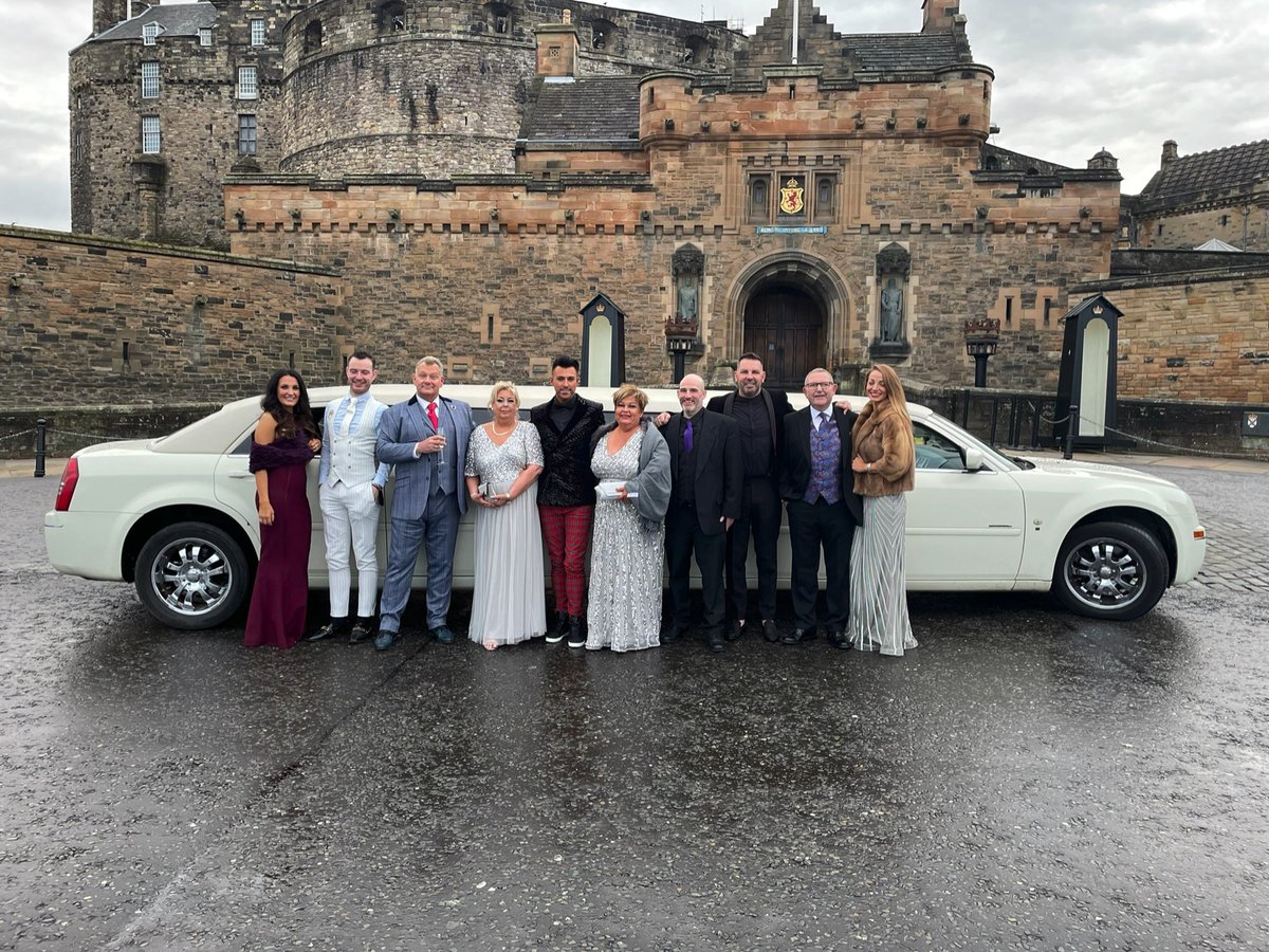 Throwback to a fantastic evening with the team! It has sure been amazing to be out and about at gigs and live events again. 
Next up… Winter Pride Maspalomas here we come! 🎉 🌈 🤩
#livegigs #recordingartist #gigging #winterpride #liveevents  #winterpridemaspalomas