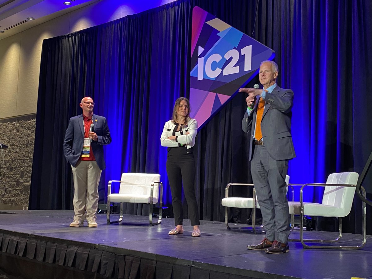 JosiahWay's tweet photo. Probably one of the single best moments of my career! Never forget those times we have the opportunities to make real impact in people's lives! 
#highered #edtech #avtweeps #higheredav @HETMA_org @AVIXA #InfoComm21 #diversity #prismscholarship #avdiversity https://t.co/MzUKq3R579