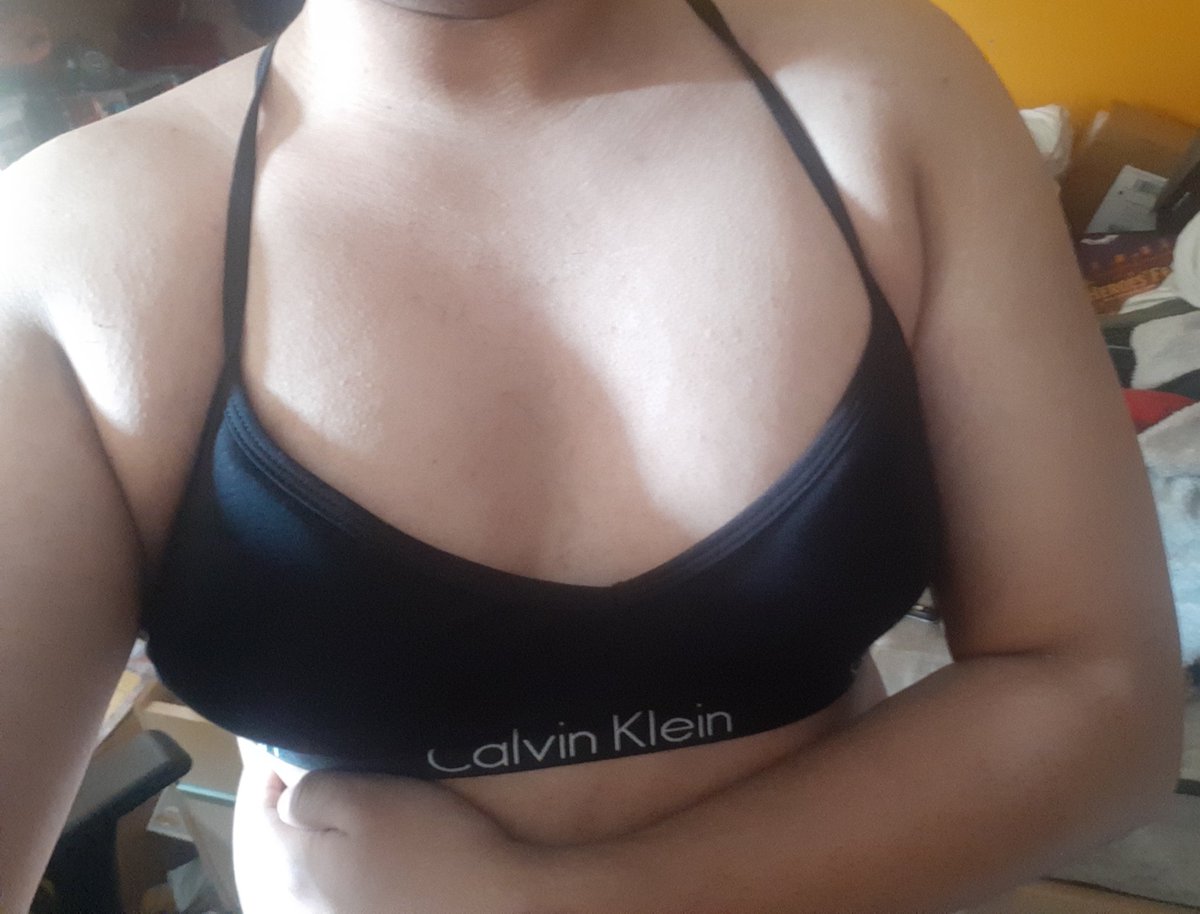 AllStarTrappy's tweet photo. New Bra, felt cute 😚 https://t.co/RfXw85ikQa