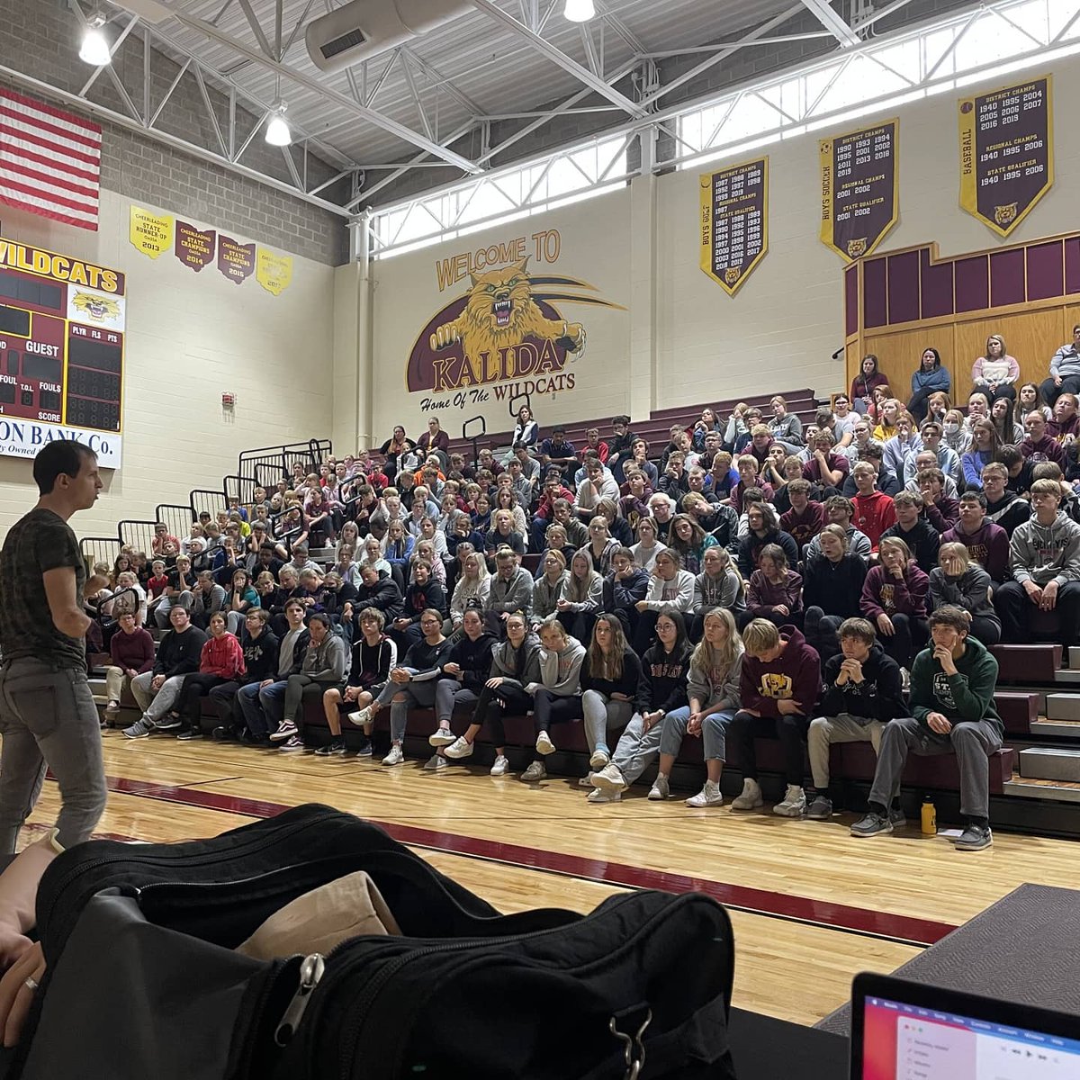 TheBradHurtig's tweet photo. Back in OH this week! Assemblies today with Ottawa Glandorf and Kalida and my man Marcus Montanta @truserva. Free show tonight! Ottawa Glandorf Auditorium. Come on out!

#FindAWay
#schoolassembly
#motivationalspeaking
#motivation
#inspiration https://t.co/oObj0N1aa8