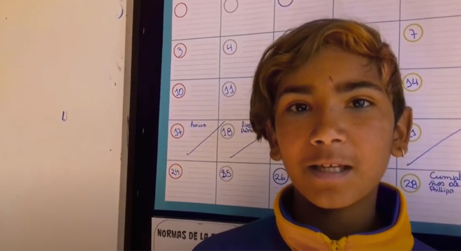 educarchile's tweet photo. 📹 ¡Pincha el link y ve la experiencia de los estudiantes a Escuela Artística Isaías Guevara Soto de #Lota! 
🎨 La docente que guio el proyecto artístico integró el curso #Colorearte de @fundcolorearte y @educarchile. ¡Inscríbete! https://t.co/ANa3qnNWJN ◀️ https://t.co/xDH6jYfAvi
