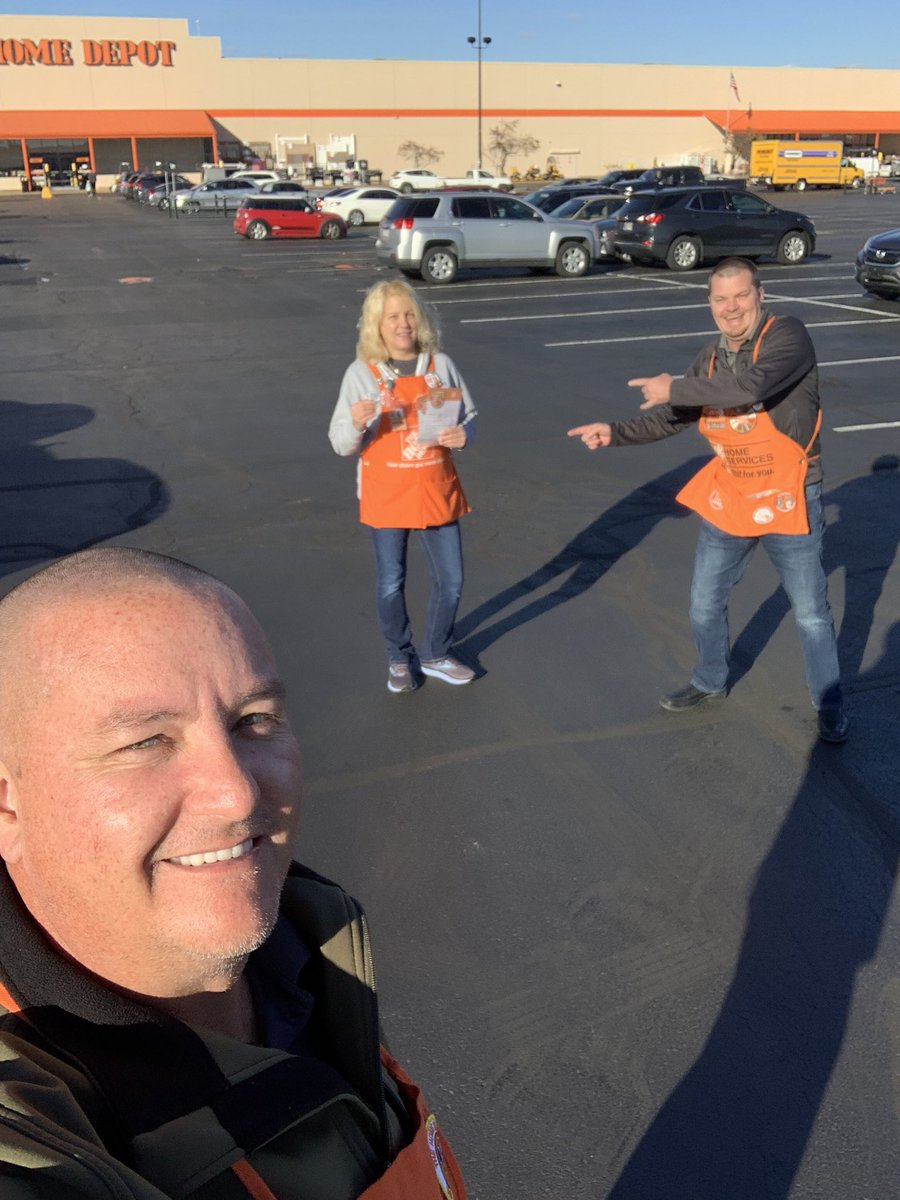 A customer called in to tell us about Monica’s great customer service. For this she gets a champion pin and a homer award!@LizMishTHD @MarkAHomedepot <a href="/ChristianChad10/">Christian Chadwick</a> <a href="/ChrisGHDMS/">Christopher Gilbert</a> <a href="/LockwoodKori/">Kori Sedai</a>