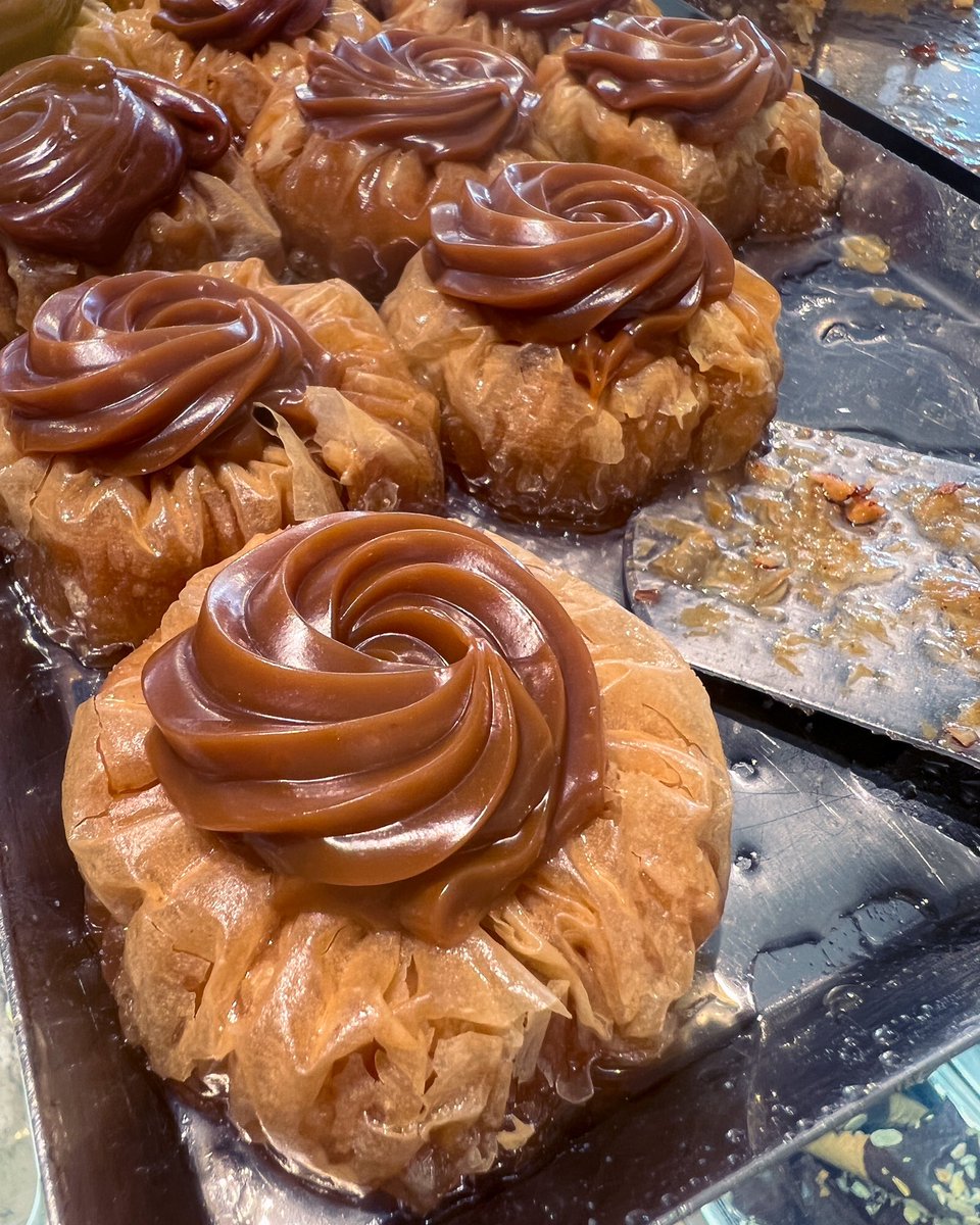 We’re the caramel to your baklava!!! #mini #caramel #baklava #dessert #torontodesserts #torontocafe