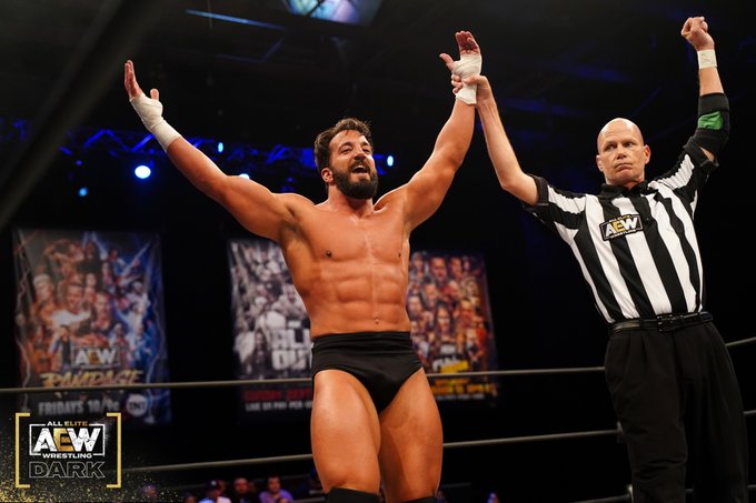 what time does aew wrestling come on tonight
