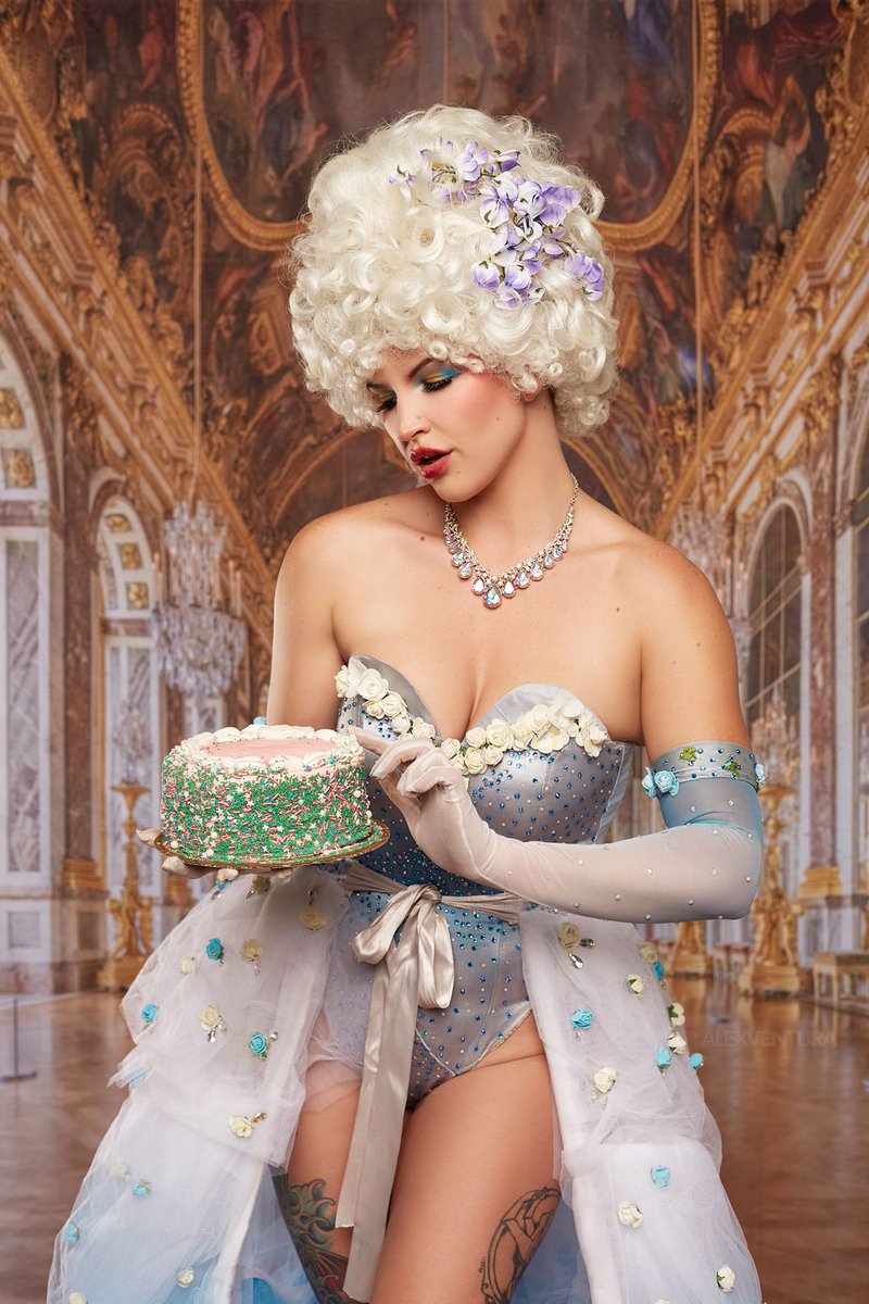 valexv84's tweet photo. Yes, there was cake. It's not a party until there's cake!

Model: Nikki Knockout
MUAH: Ashly Martinez
Location: Altered Visions Studio
Edited with NBP Retouch Tools

#portrait #houstonmodels #houstonmodel #htxmodel #strobist #ocf #offcameraflash #paulcbuff #nbpretouchtools #canon https://t.co/kCq0eLaz8O