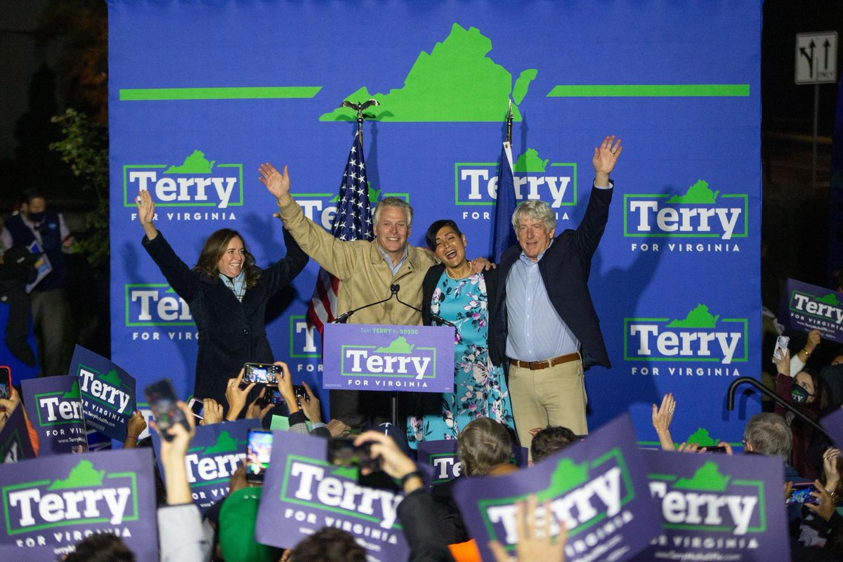 TyMurphy19's tweet photo. @TerryMcAuliffe Go, Terry, Go!
#TerryForVirginia https://t.co/19VInyQTcI