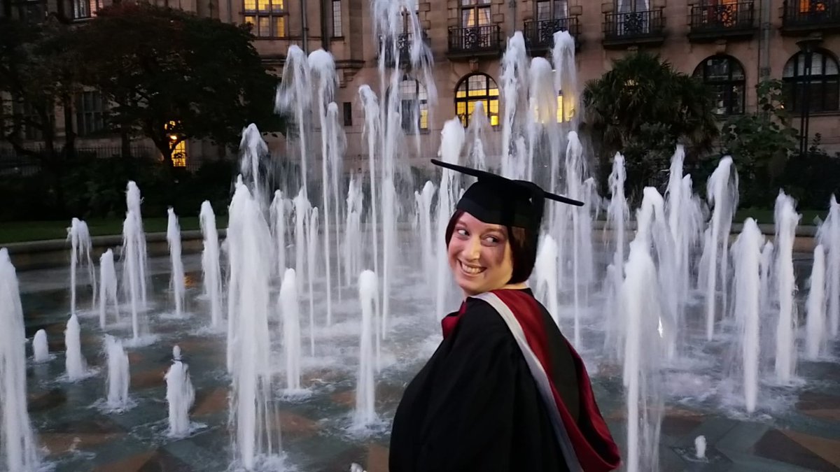 WardRiches's tweet photo. Thank you Sheffield Hallam for the graduation day. Absolutely loved it!! 🎓💖 #TeamHallam https://t.co/fasbND7ayP