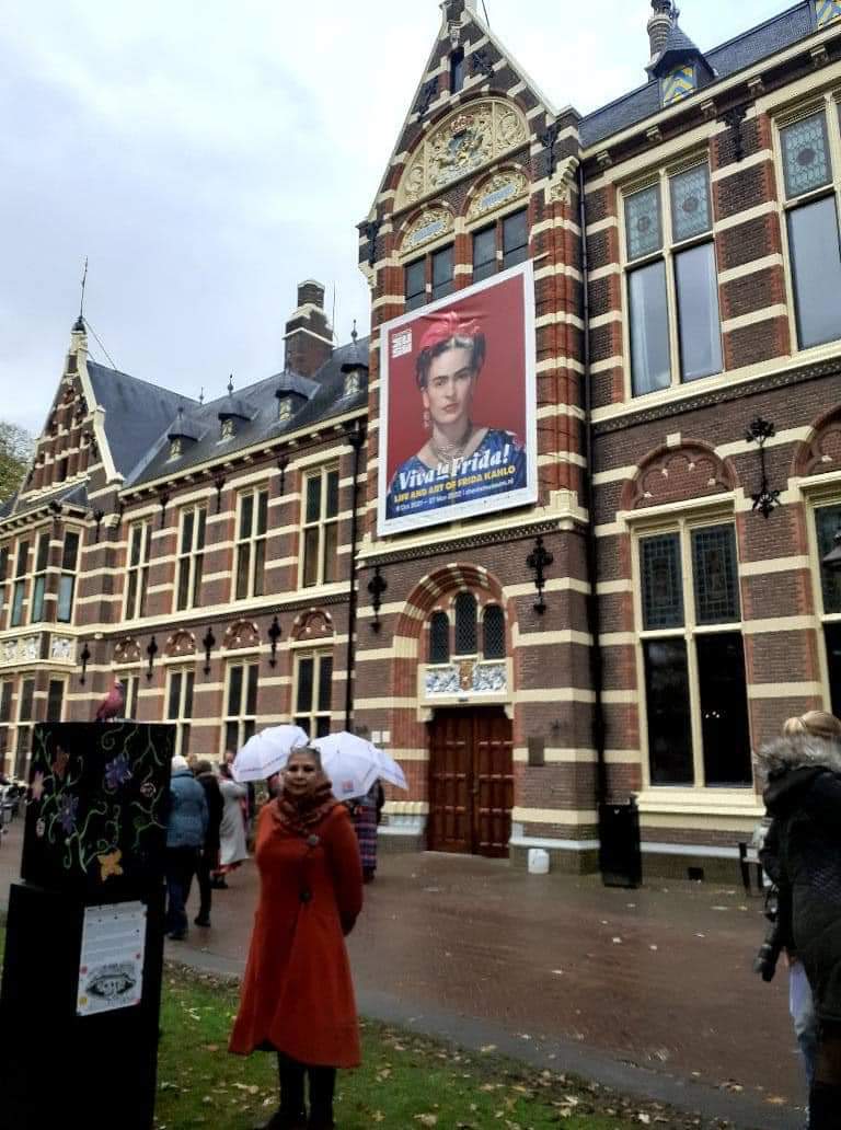 Mexikans's tweet photo. Festival ”Día de los muertos” y exposición de Frida Kahlo
Ciudad de Drenthe, Países Bajos. https://t.co/vaR5Cegx5q