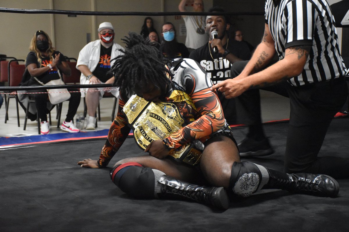 SugarDunkerton's tweet photo. ATTN: @ParadigmProWres
We're back in January.
Bring me somebody with a contract that is allowed to do the indies. I've got a point to prove and I've earned the right to do it.
Sincerely,
#TOPBOY
📸 @myskewedview https://t.co/el4YE5rPsw