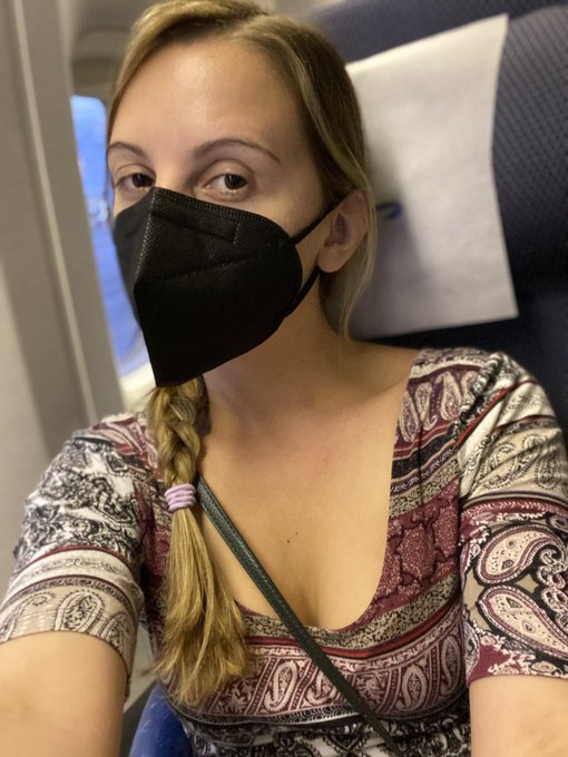 Showing more #titties on the airplanes ✈️ (https://t.co/Ts0UVNx7w5) En route to London!! 🏴󠁧󠁢󠁥󠁮󠁧󠁿 https://t<a href="/tag/titties"class="tags">#titties</a>