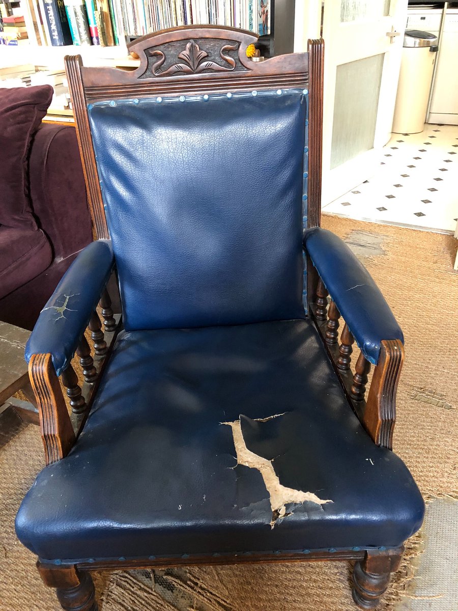 See the before and after for the Edwardian chair reupholstery in a similar faux leather from Sunbury Design.

#chairreupholstery #reupholsteredchair #edwardianchair #fauxleatherchair #reupholstery #reupholstered #sunburydesign