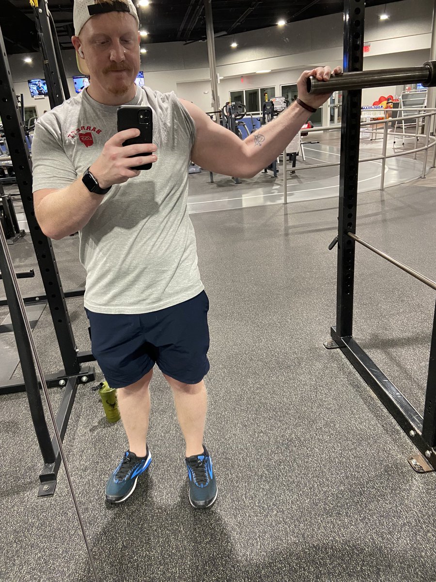 ItzTweed's tweet photo. Felt really good at the gym today and had an awesome arm pump. So good to be back in the gym. https://t.co/Sk5SpHOncm