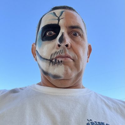 pericuevas's tweet photo. #NuevaFotoDePerfil https://t.co/MNwhKcLzai