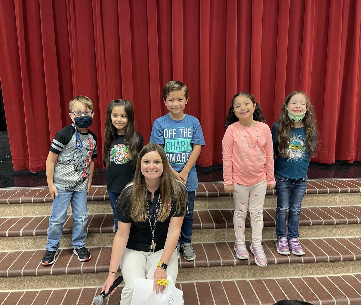 CastlemanCreek's tweet photo. Mrs. Steakley was able to give certificates to these students today for showing respect! We are so proud of them! 
#ccesel https://t.co/Nzume9wpH0
