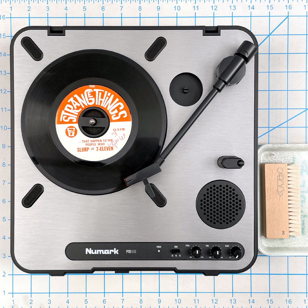 TurntableLab's tweet photo. Numark / PT01 USB Portable Turntable
โ built-in speaker, USB & RCA output, battery or DC power. #PT01scratch also back in stock!
โซธ https://t.co/DsAlVuJW3o
โ
@Numark #portablist #portablism #pt01 #numark #portableturntable #cratedigging #ttlhifi #ttlskratch https://t.co/abhJth0RTH