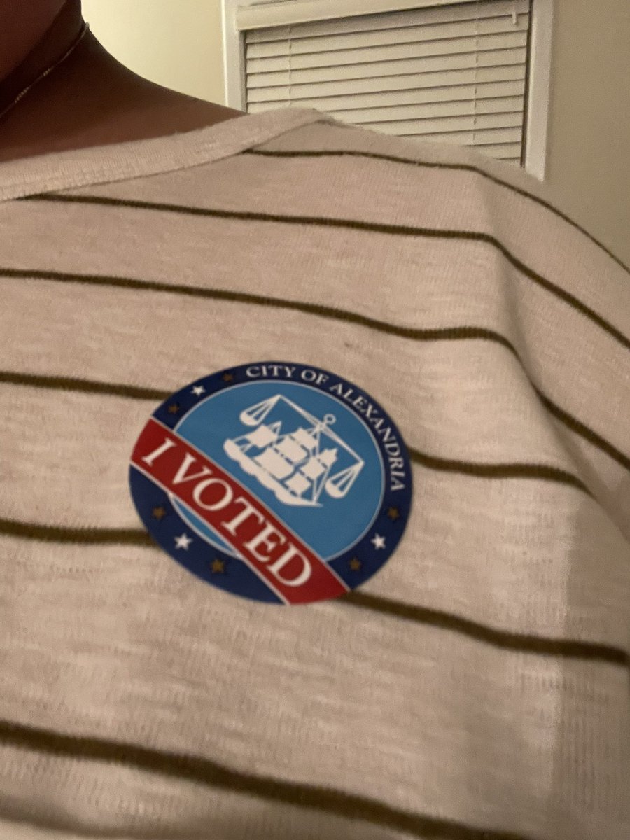 teachAJR's tweet photo. One of those days I’m so tired I tried to unlock my front door with my car key fob. BUT still did my civic duty and grateful I could. #EveryElectionEveryTime #ForTheAncestors https://t.co/PKuXANTBDj