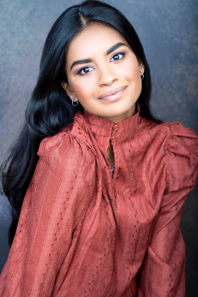 ReallyChristina's tweet photo. This face! I mean. Seriously?? 
#Vishnavi #torontophotographer #headshots #portrait #headshotphotographer #torontoproduction #actress #actor #actorslife #workingmom #photography #TalentedTuesday https://t.co/7v7j5TAHUR