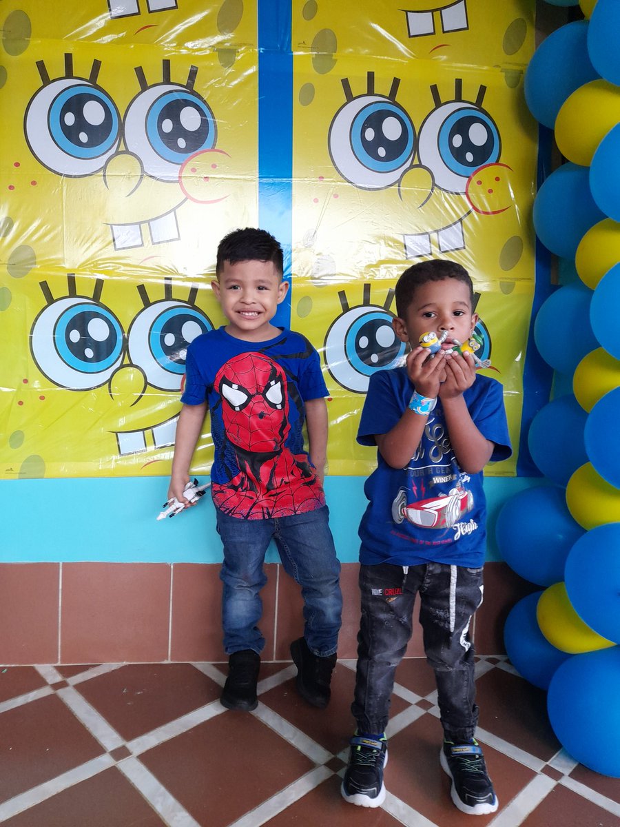 daniel_rb100's tweet photo. ~ Happy Birthday party #AlhanaCamila #Fmlia #October #25th #Ccs #Vzla https://t.co/OYmd3ZjuDL