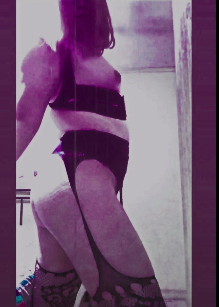 Israel25984087's tweet photo. @flaitemaldiflow Jiji 😈 https://t.co/M7didkMky3