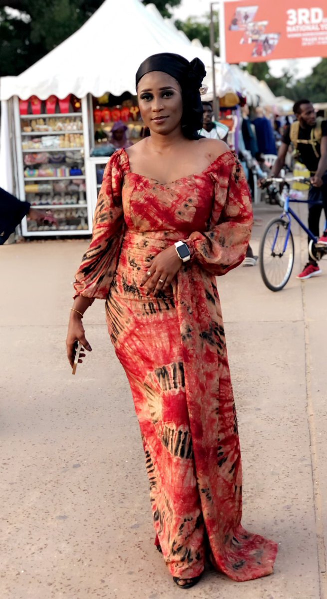 AwaSecka5's tweet photo. @BellahJallow thanks for supporting queen 👸🏿 u look amazing 😻 Masha Allah 🥰❤️❤️❤️#Silkbatik https://t.co/Q2uP6EpgD9