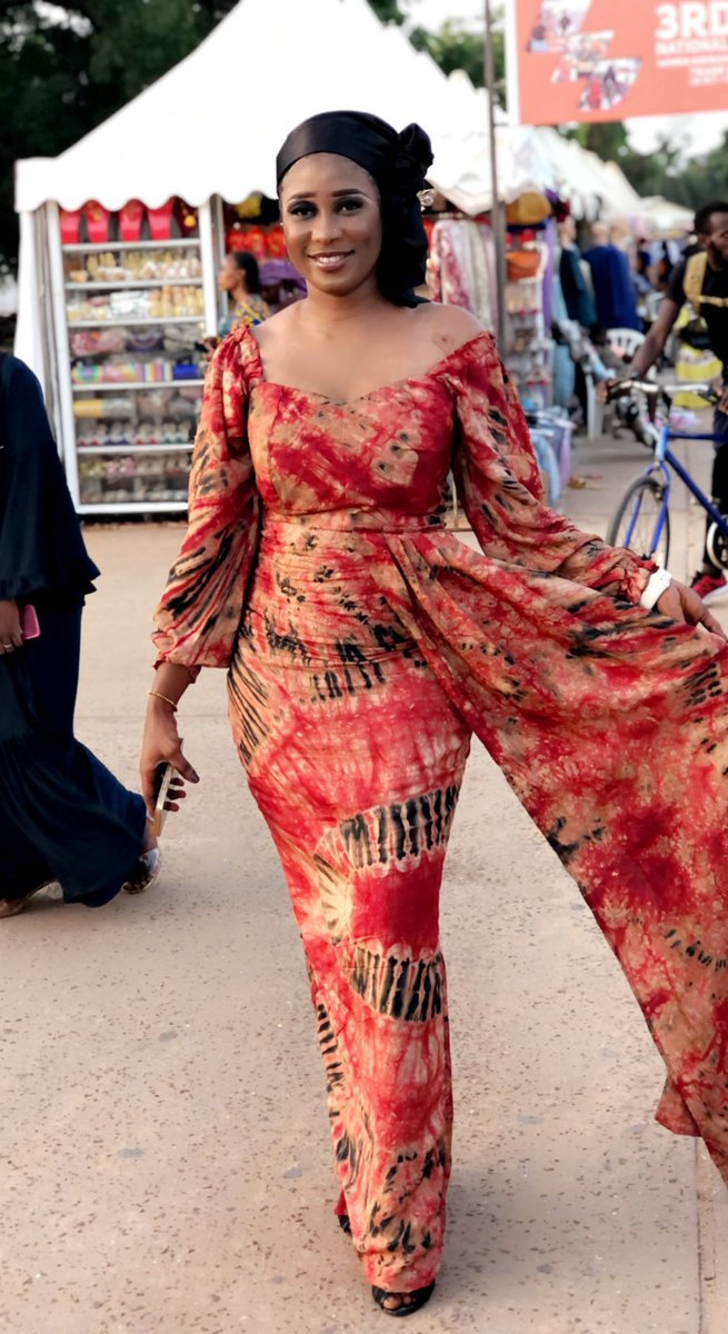 AwaSecka5's tweet photo. @BellahJallow thanks for supporting queen 👸🏿 u look amazing 😻 Masha Allah 🥰❤️❤️❤️#Silkbatik https://t.co/Q2uP6EpgD9