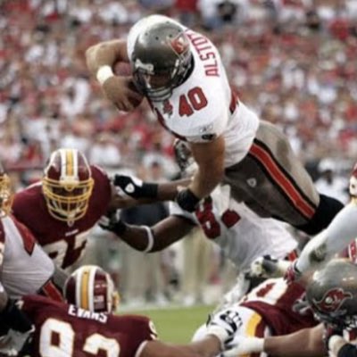 fullback_the's tweet photo. The best to ever do it https://t.co/ZkPz1Md84b
