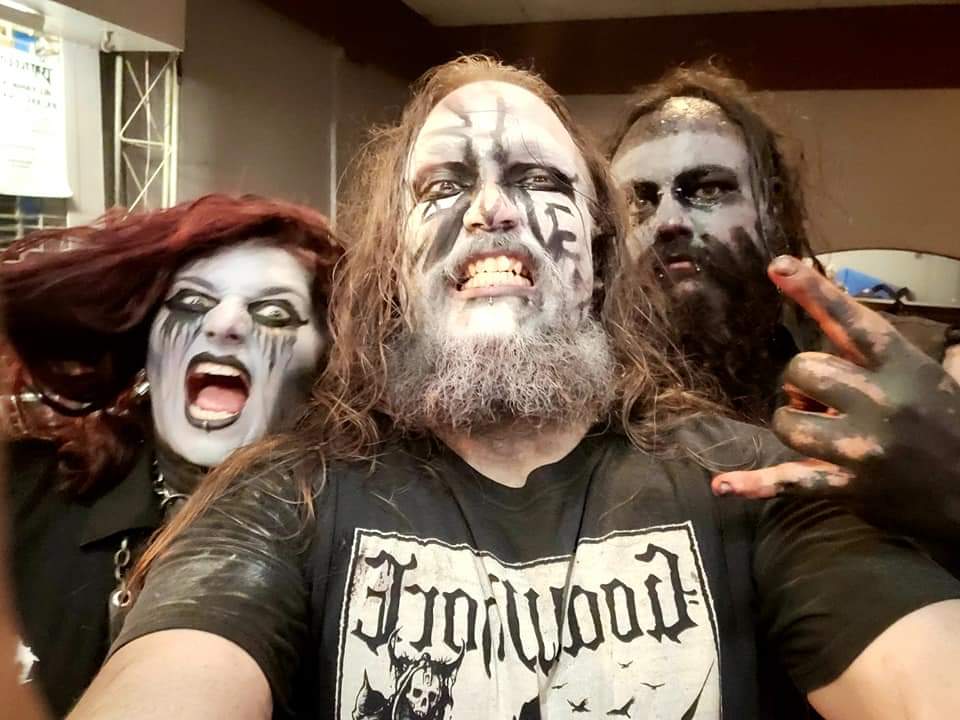 Pestilent666's tweet photo. Our singer Taylor with Keith and Katie from The Convalescence Halloween night. 
#pestilentage #metal #metalhead #metalheads #Halloween #halloween2021 #HalloweenHavoc #blackmetal #deathmetal #deathcore #michiganmetal https://t.co/vRIwwTkKWg