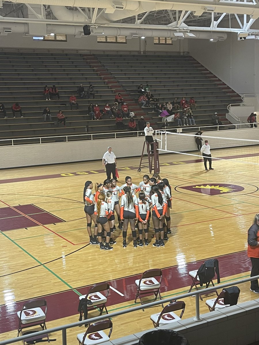 Game update: 
SET 1 | Lancaster 25 , Carrollton Creekview 12

SET 2 Lancaster 26, Carrollton Creekview 14