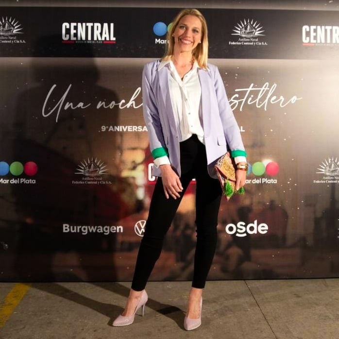 Gracias <a href="/MartinSalaMdp/">Martín Sala</a>  por este encuentro increíble en el Astillero. Gracias <a href="/RevistaCentral1/">Revista Central</a>  por convocarme para ser tapa en esta edición especial.