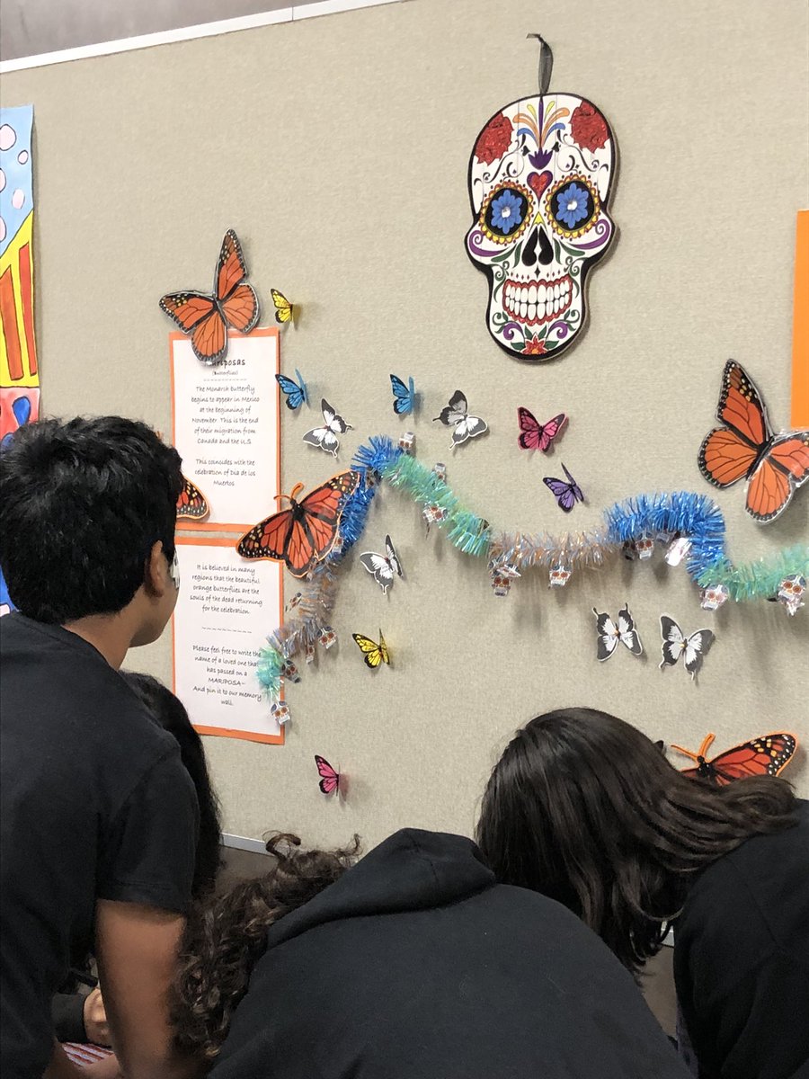gmsnelsonart's tweet photo. Feliz Dia de los Muertos! @Griffin_MS https://t.co/FwI2BdcRUw