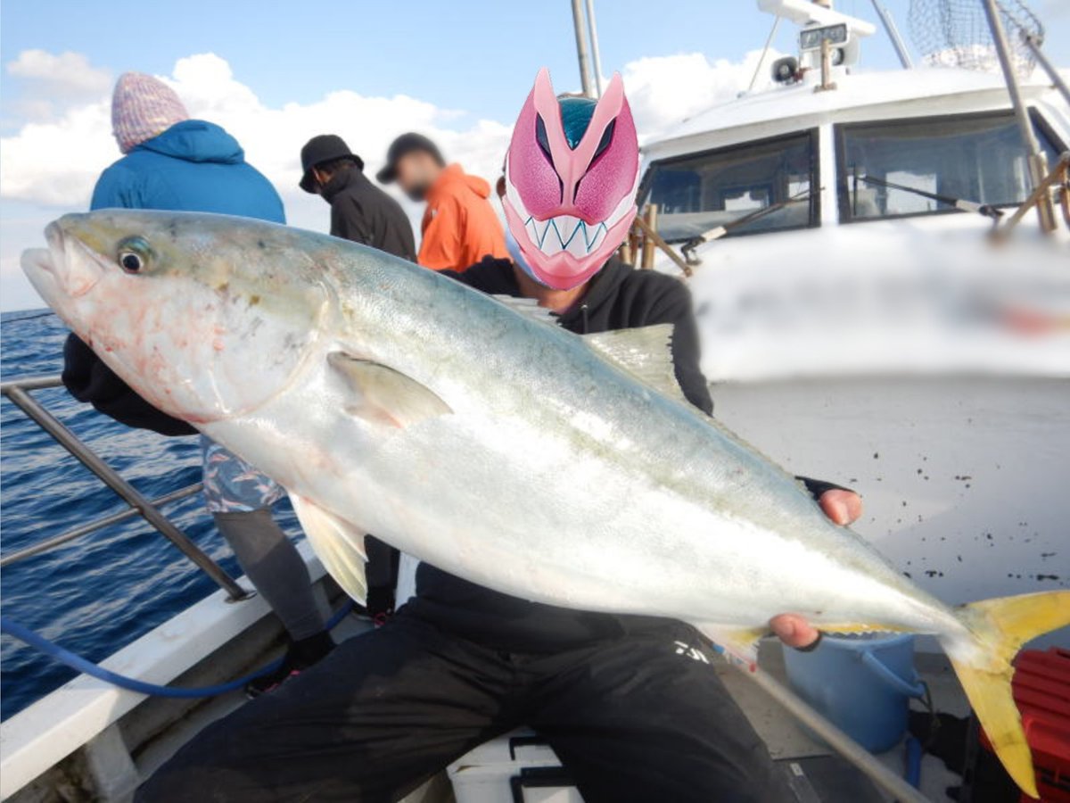 ikatamu's tweet photo. 初オフショアジギング🎣
ベイトタックルで挑んでみた😁✨✨
バンブルズジグでメジロと60cmオーバーの鯛😆🎶✨
ビンビンスイッチでいいサイズのオニカサゴ😃🎵
ジグパラでブリが釣れた😃✌️
#KLASHSP #ジギング  #メジロ #ブリ #鯛 #タイ #オニカサゴ #ジャッカル #メジャークラフト https://t.co/xqELDt8XmB