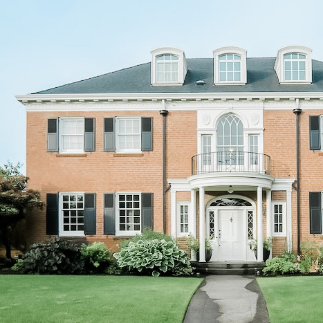 ▫️ BEST Luxury Neighborhoods in Edina, MN – Part Two! ▫️

Like I said last week, there isn’t a BAD neighborhood in Edina but there are a few that stand out in terms of sales and popularity in the luxury market! These are more of the TOP luxury neighborhoods in Edina,
