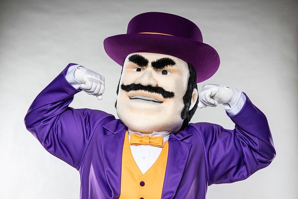 Scott_Peace's tweet photo. We are hiring again…

Join the @UEAthletics external team as our next Director of Ticketing &amp; Game Operations!

This was my first job at UE back in 2014!

Apply here: https://t.co/Ao9Ee9b8yv

#ForTheAces https://t.co/N63oxjfBhN