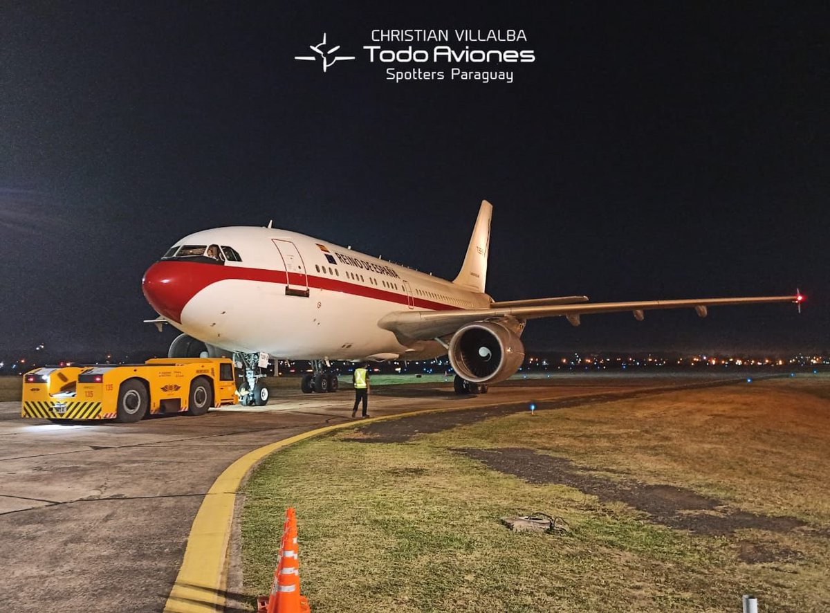 AvionesTodo's tweet photo. Acaba de llegar a Paraguay la Reina Leticia @CasaReal  de España, imágenes de nuestro compañero @christianspott2. @SpottersSUMU @BoliviaSpotter @Spotters_Chile @TorreElDorado @aviacionline @aviacion_al_dia @todonoticias @ABCDigital @clarincom @Transponder1200 @Desde_El_Patio https://t.co/kXmWxxsAsz
