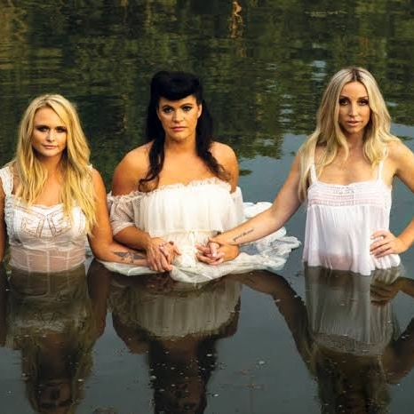 ranbrasil's tweet photo. 3 anos do lançamento do melhor álbum das @pistolannies. #interstategospel você é luz, adoro a perspectiva mais madura que esse álbum possuí. 😍😍😍
#pistolannies
#mirandalambert
#ashleymonroe
#angaleenapresley
#countrymusic #country #music https://t.co/DGdDjwxZnE