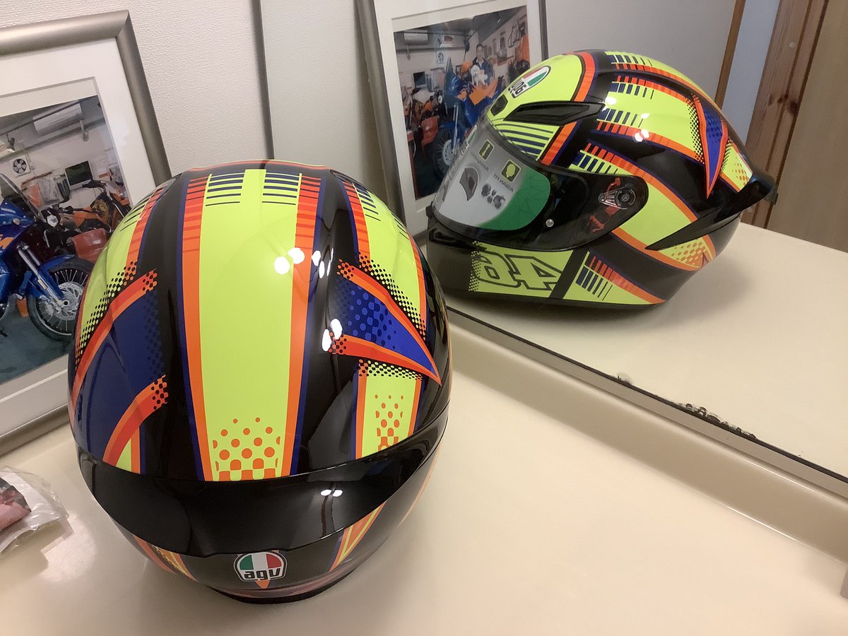 KTM819O4's tweet photo. #AGV #VR46 #ASIANFIT
ナップスで試着した瞬間、泣き��うに嬉しかった!
AGVは頭の形が合わず、かっこよくても買えなかったのです(´Д` )/ https://t.co/mgBYM319is