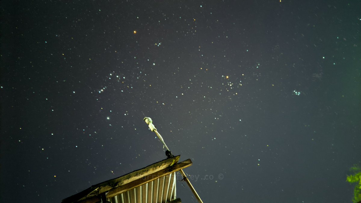 mchorror's tweet photo. The Orion Constellation over Papar at 5am. Clarity is superb. No Cloud. Heaven. Shot by Poco X3 NFC.
#SabahStargazers #MalaysianDarkSky #SabahDarkSkies #Astrophotography #LokalBah #MadeInPapar #NorthBorneo #StargazingInSabah #Xiaomi #Poco #X3NFC https://t.co/Hv2b13lTI3
